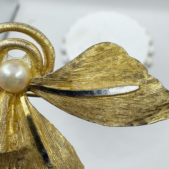 BSK Vintage MCM Textured Gold Tone Pearl Flower Brooch Pin Modernist - Picture 6 of 13